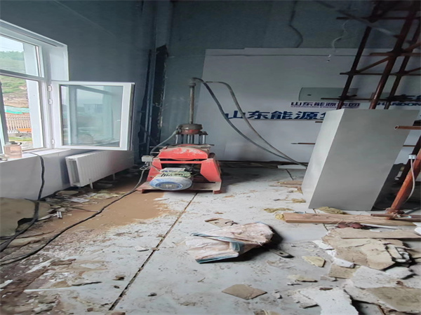 东兴地基基础下沉墙体裂缝加固注浆顶升施工